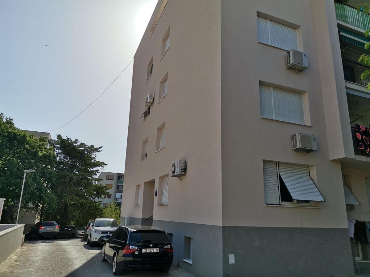 City Getaway - Apartment Ileora Split Exterior foto